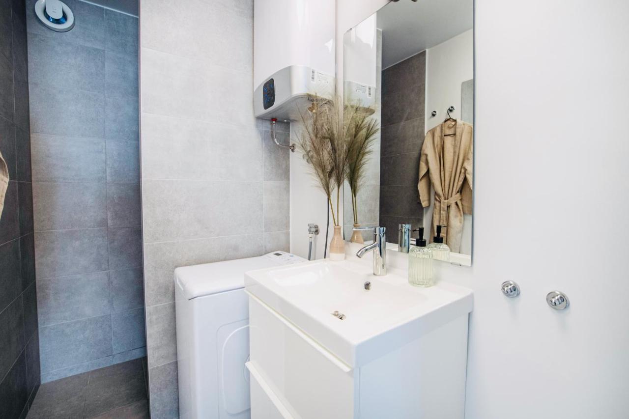 The Grande - Huge Terrace - Amazing Sea Views - Tastefully Furnished - Access To Rooftop Terrace And Gym - Hillside Apartments Rogoznica Rogoznica  Extérieur photo