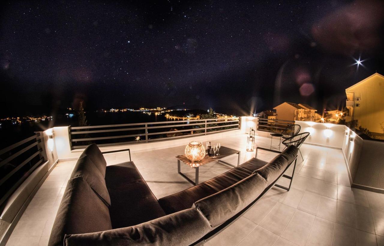 The Grande - Huge Terrace - Amazing Sea Views - Tastefully Furnished - Access To Rooftop Terrace And Gym - Hillside Apartments Rogoznica Rogoznica  Extérieur photo