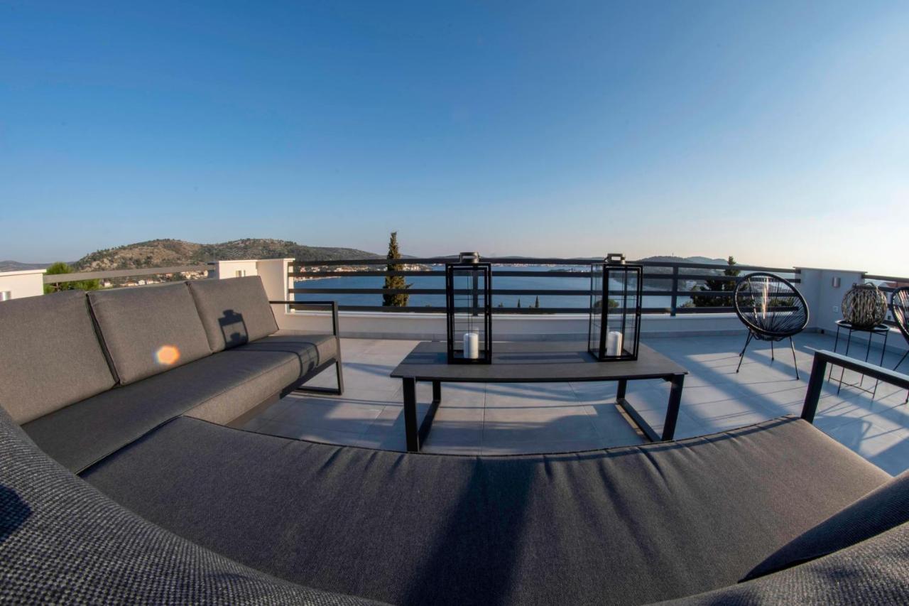 The Grande - Huge Terrace - Amazing Sea Views - Tastefully Furnished - Access To Rooftop Terrace And Gym - Hillside Apartments Rogoznica Rogoznica  Extérieur photo