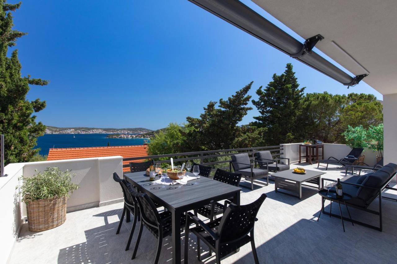 The Grande - Huge Terrace - Amazing Sea Views - Tastefully Furnished - Access To Rooftop Terrace And Gym - Hillside Apartments Rogoznica Rogoznica  Extérieur photo
