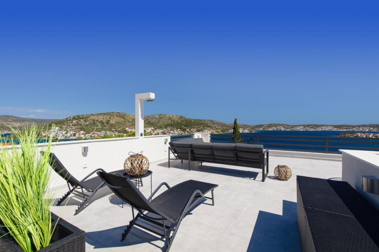 The Grande - Huge Terrace - Amazing Sea Views - Tastefully Furnished - Access To Rooftop Terrace And Gym - Hillside Apartments Rogoznica Rogoznica  Extérieur photo